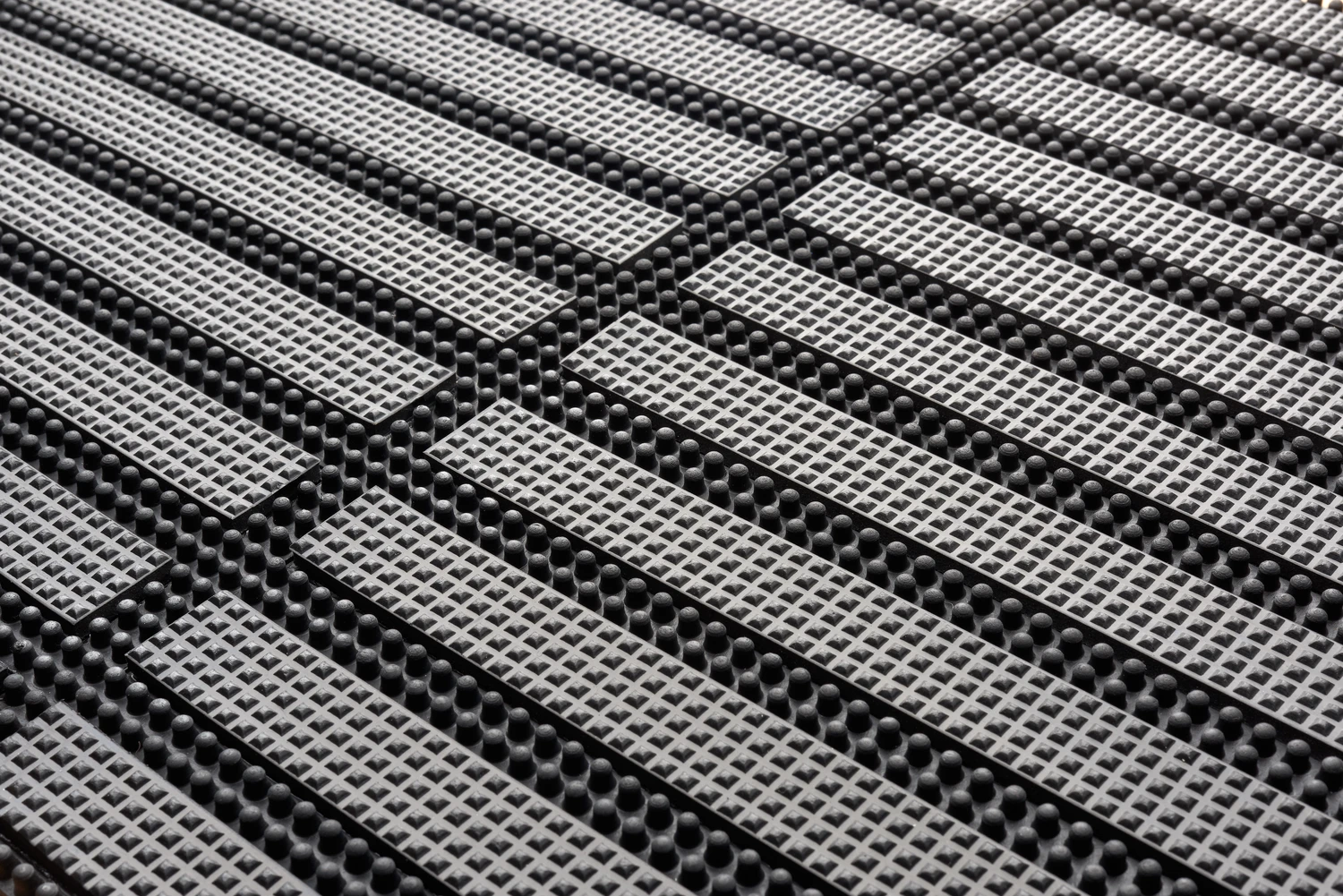 Concourse Tile 12 mm sbr 50x100 cm: Concourse Tile