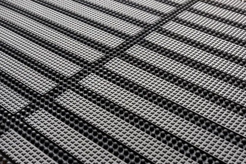 Concourse Tile 18 mm sbr 50x100 cm